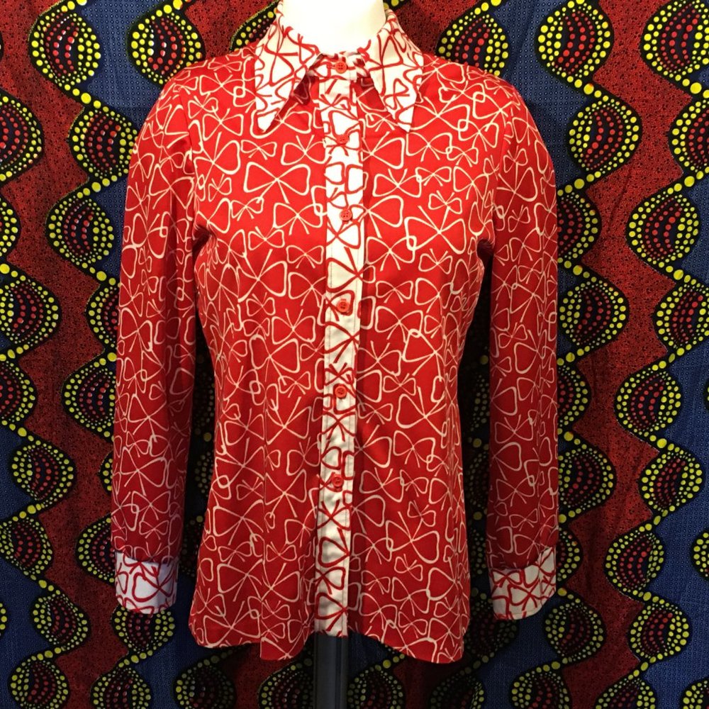 Vintage 1970's - Aileen - Women's Butterfly Collar